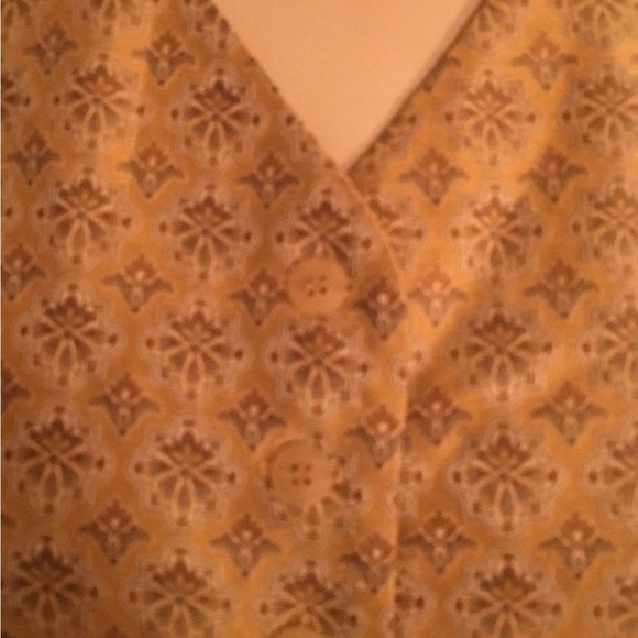 Saks Fifth Avenue silk vest - Picture 3 of 12